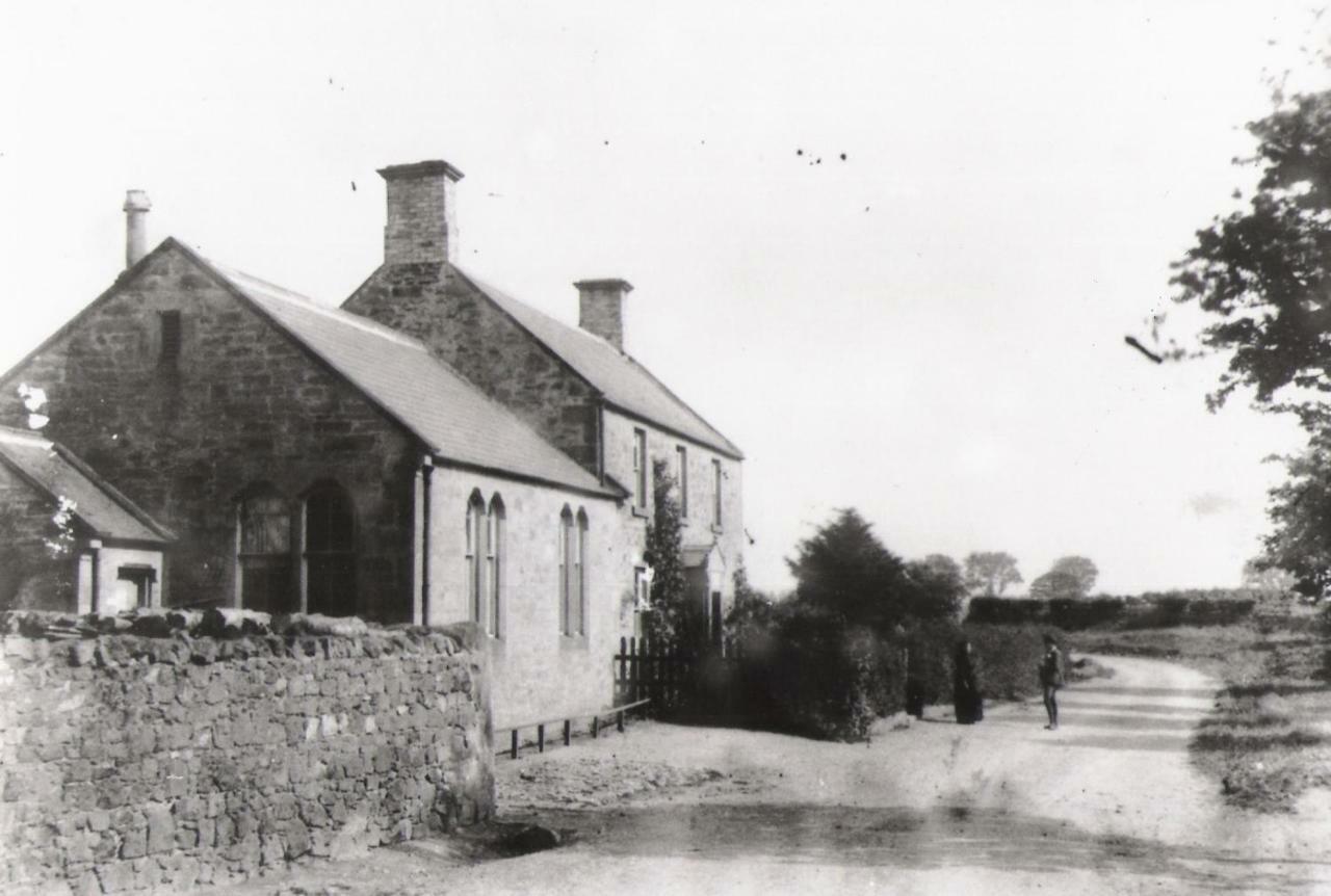 The Old School House Mordington Bed and Breakfast Exterior foto